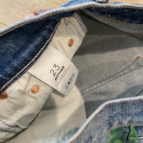 Mother jeans, the vagabond cuff short, spooky voodoo High Waisted Size 23 XS. - Picture 5 of 6